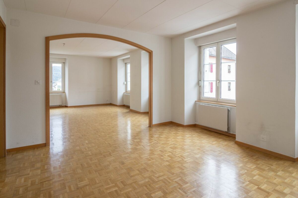 Grand-Rue 8, Les Brenets - Appartement 5 pièces au rez-de-chaussée