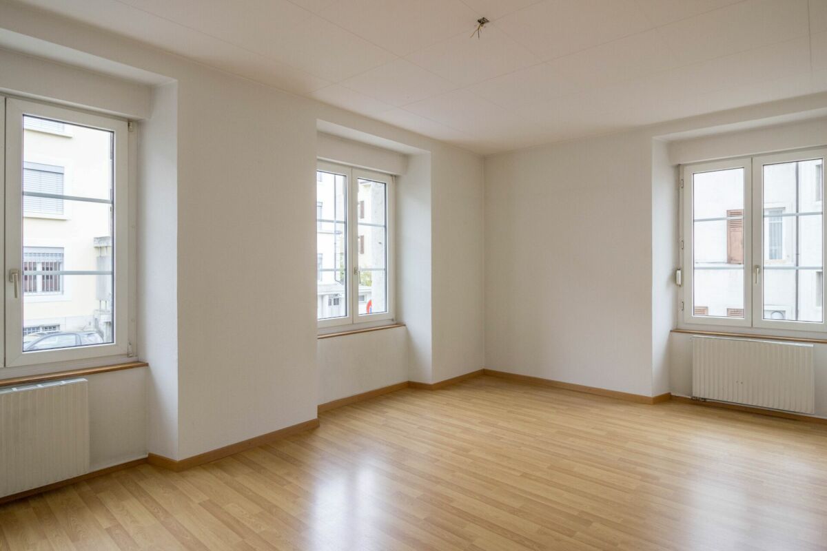 Grand-Rue 8, Les Brenets - Appartement 5 pièces au rez-de-chaussée