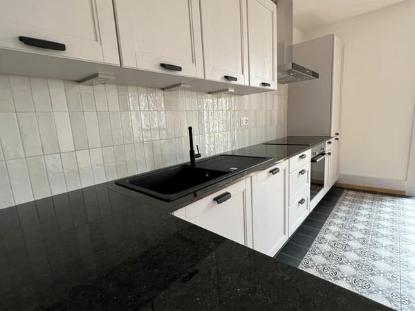 Hôtel-de-Ville 21 - Magnifique appartement rénové au rez-de-chaussée avec accès direct au jardin privatif 7