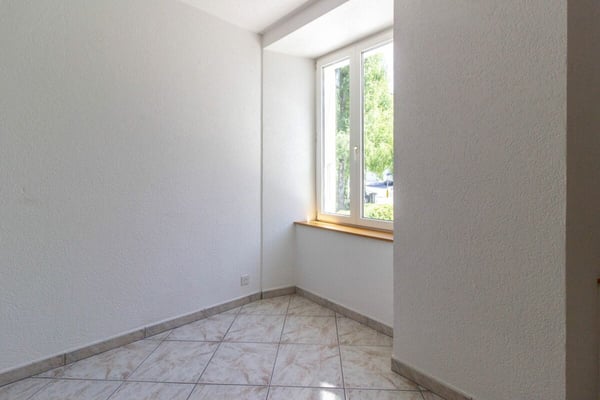 Lac 4 - Appartement 4.5 pièces au 1er étage aux Brenets 8