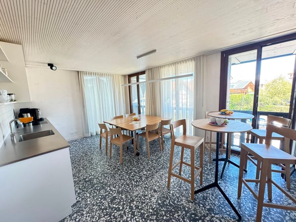 Lichtdurchflutetes Büro im Neubau – ideal für wachsende Unternehmen 8