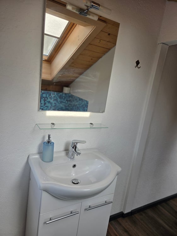 Charmantes Einfamilienhaus mit grosszügigem Grundstück und Blick in die Gantrischkette 17