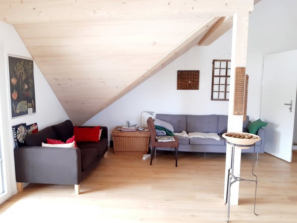 Moderne, helle 2.5-Zimmer Dachwohnung 4