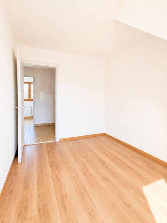 Gepflegte 3-Zimmer-Dachgeschosswohnung in Hölstein 11