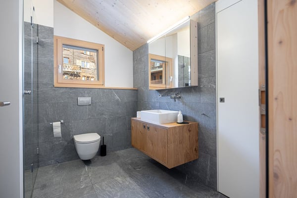 Attraktive 3 1/2 Zimmer-Maisonettewohnung 10