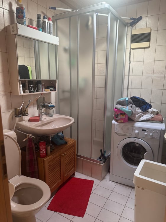Charmant appartement en attique de 6.5 pièces à Bière 8
