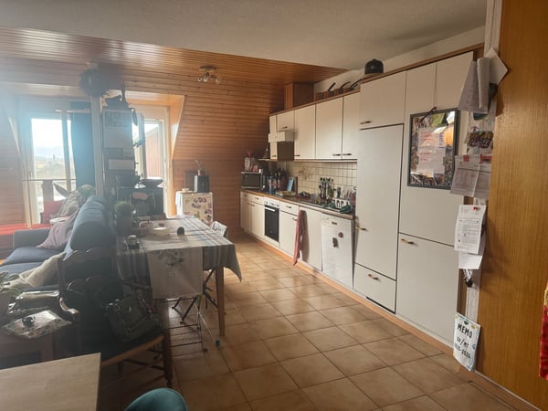 Charmant appartement en attique de 6.5 pièces à Bière 5