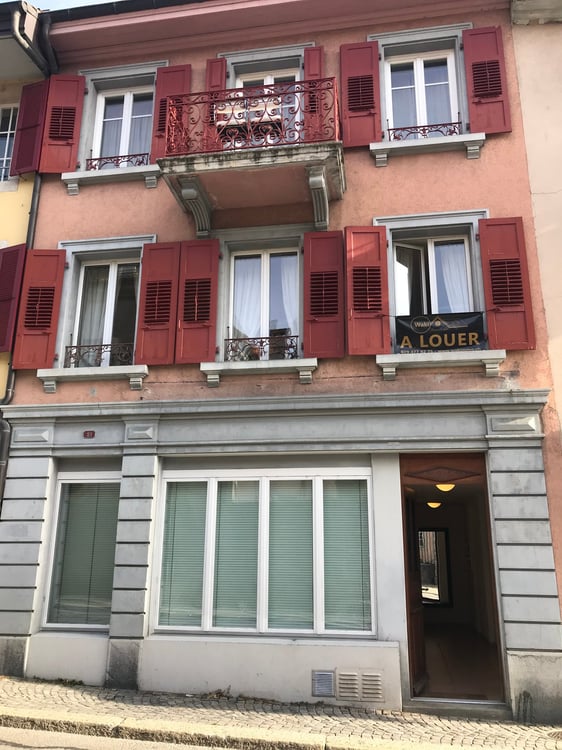 Appartement meublé de 4 pièces avec balcon à Aubonne 14