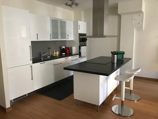Appartement meublé de 4 pièces avec balcon à Aubonne 1