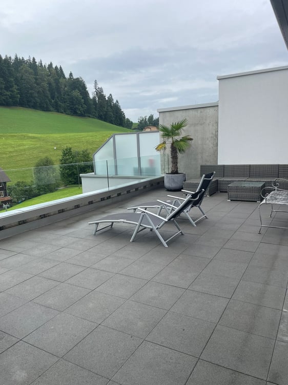 5.5-Zimmer-Wohnung - modern, grosszügig und hell 5