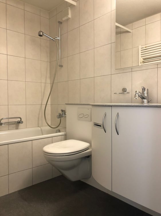 Charmante 3.5-Zimmer-Wohnung mit herrlicher Aussicht in Worb 3