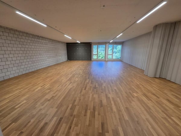 Grosser Raum zu vermieten - ideal für Yoga, Tanzschule, Fitness & Workshops in Reiden