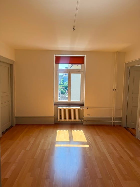 Charmante 4-Zimmer-Wohnung im ersten Stock in Baden 5