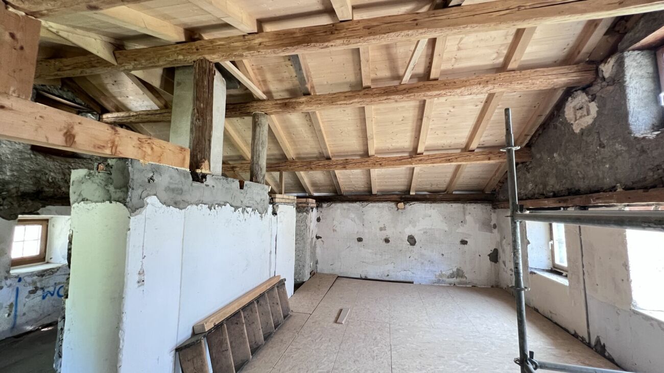 Immobilie in Rueun - ZWEITWOHNSITZODERNEUESZUHAUSE(EFH)-WOHNENINRUEUNMITAUSSICHTUNDRUHE - Bild 5