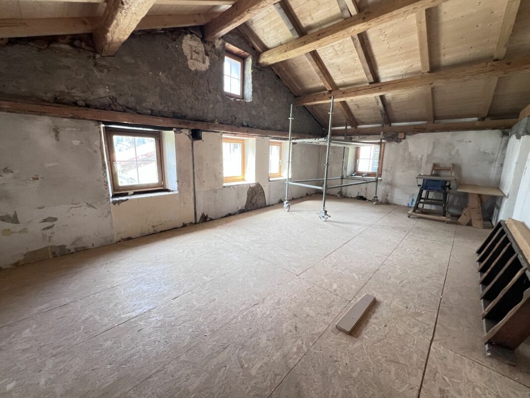 Immobilie in Rueun - ZWEITWOHNSITZODERNEUESZUHAUSE(EFH)-WOHNENINRUEUNMITAUSSICHTUNDRUHE - Bild 8