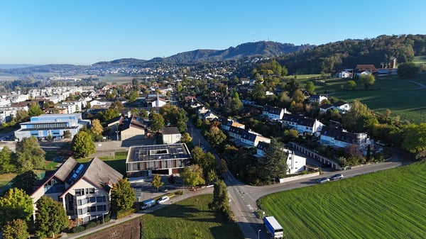6.5-Zimmer-Familienhaus an sonniger, ruhiger Lage, umfassend renoviert 12