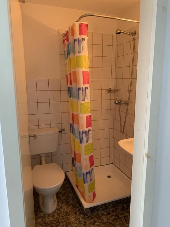 Mehrfamilienhaus mit Gewerbeteil 14