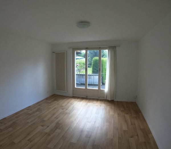 Mehrfamilienhaus mit Gewerbeteil 13