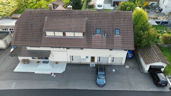 Mehrfamilienhaus mit Gewerbeteil 1