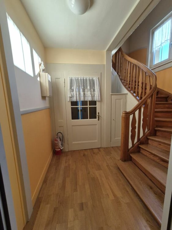 2-Generationenhaus mit Charme, Studio und Garage 8