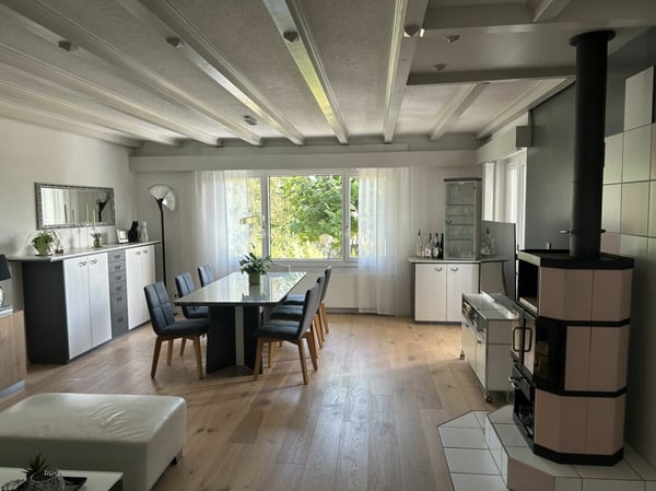 Ein Haus mit Seele - Grosszügiges Einfamilienhaus mit Traumgarten in Fulenbach 8