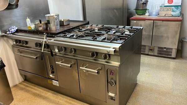 Zentrales, komplett eingerichtetes Restaurant an der Centralstrasse 56 in Grenchen 8