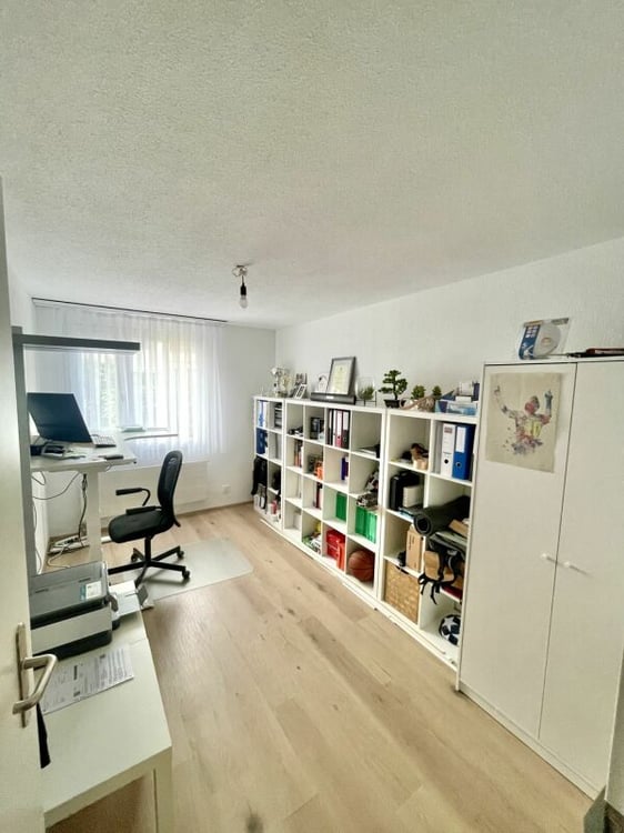 Moderne 1.5-Zimmer-Wohnung mit Balkon und Garage in Thun 5
