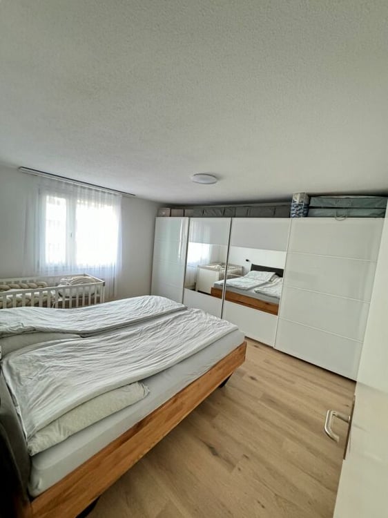 Moderne 1.5-Zimmer-Wohnung mit Balkon und Garage in Thun 4