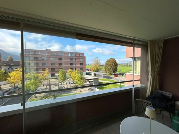 Hochwertig ausgebaute 1.5-Zimmer-Wohnung im gepflegten Parco Verde zu vermieten 12