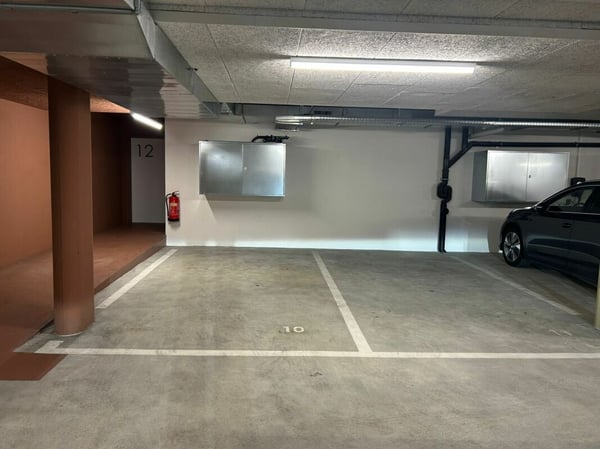 Hochwertig ausgebaute 1.5-Zimmer-Wohnung im gepflegten Parco Verde zu vermieten 13