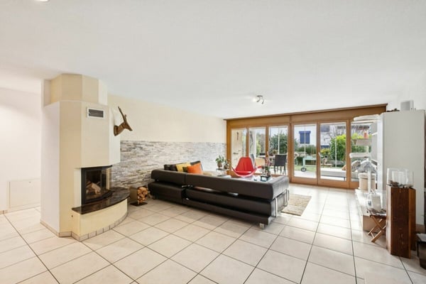 1.5-Zimmer-Wohnung - grosszügig, hell und naturnah 3