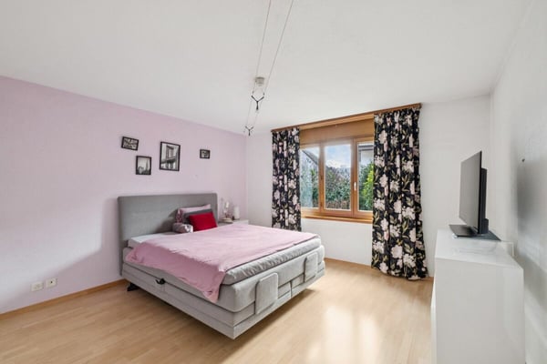 1.5-Zimmer-Wohnung - grosszügig, hell und naturnah 9