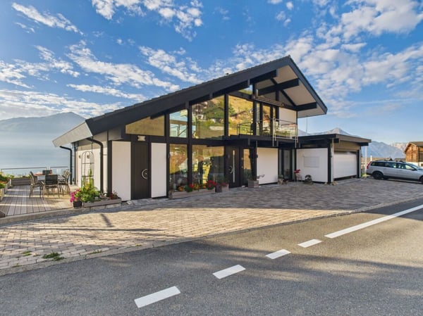 Traumhaus mit eigener Wellness-Oase in den Bergen 1