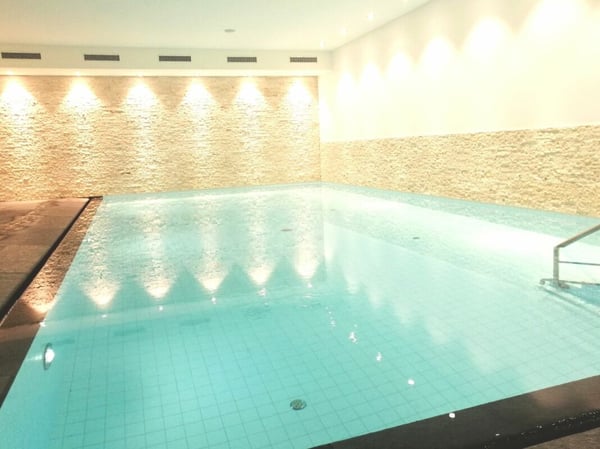 Luxuriöse 5.5 Zimmer Wohnung nähe Kunstmuseum Basel + Hobbyraum + Garage 1