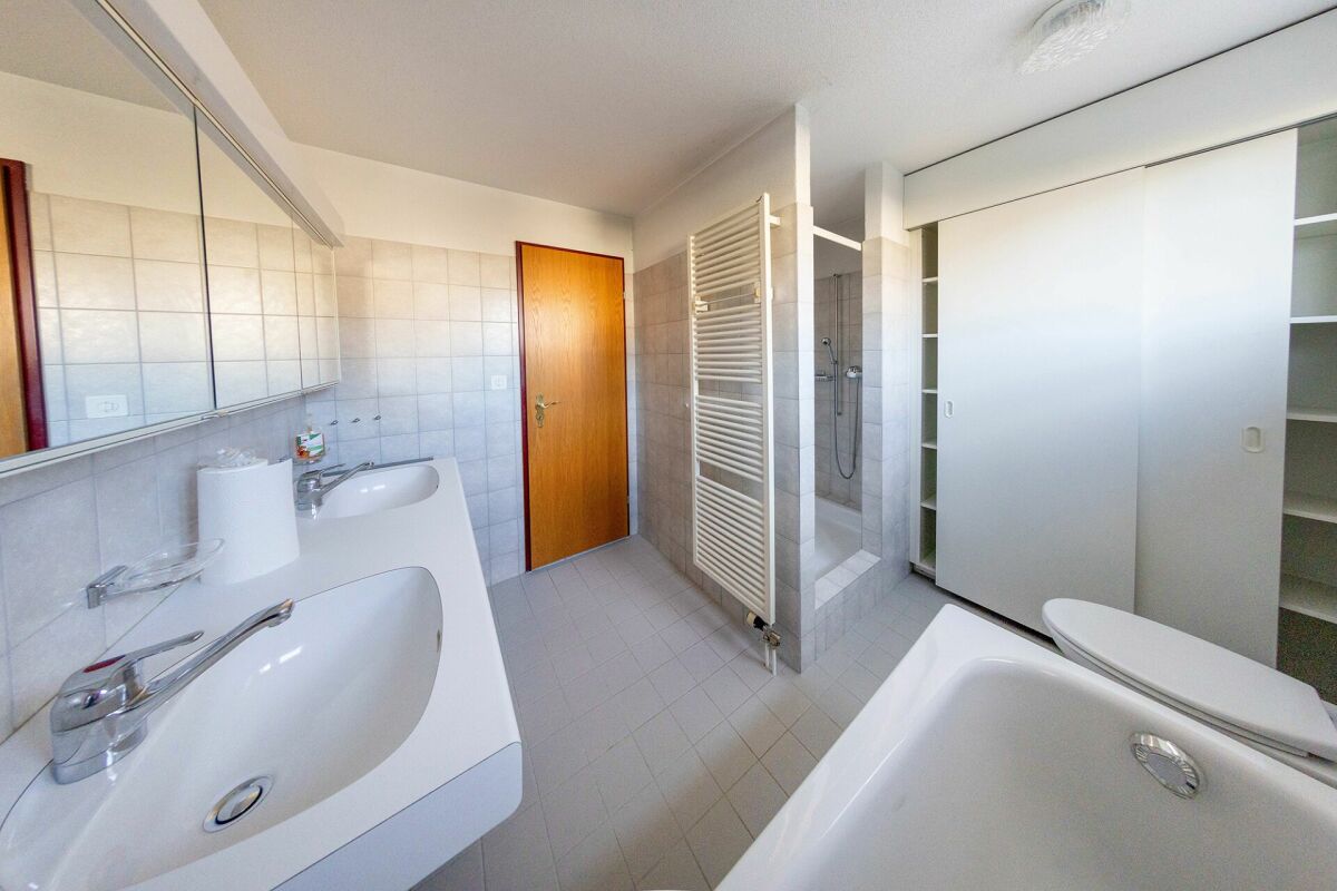 Garden apartment with design potential in Niederuzwil