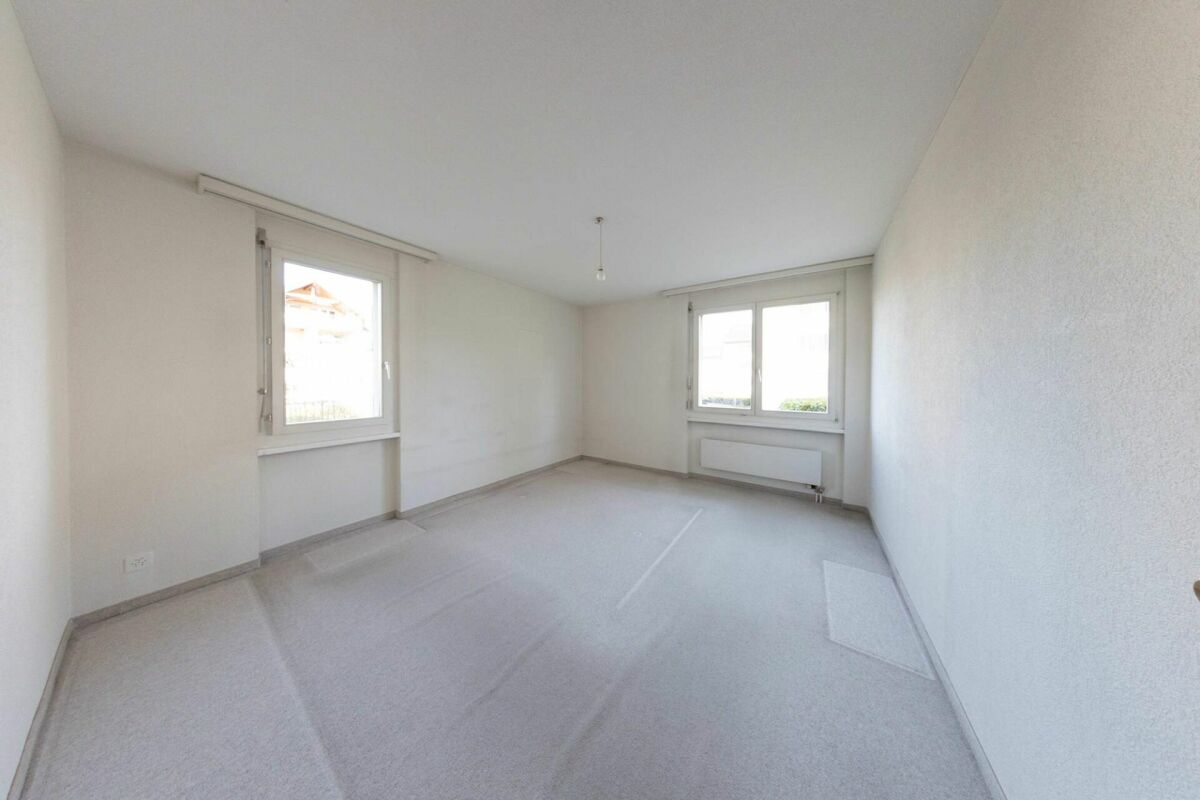 Garden apartment with design potential in Niederuzwil