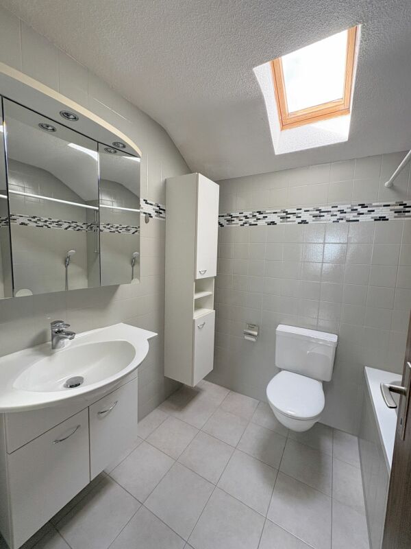 Grosszügige 4.5-Zimmer-Wohnung mit traumhafter Aussicht und 170 m² Nutzfläche