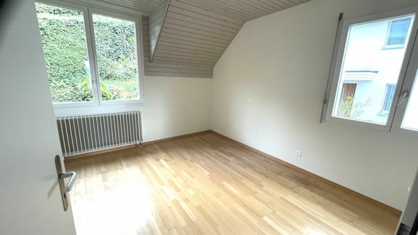 5.5 Zimmer-Eckhaus mit sehr schöner Aussicht und Doppelgarage 7