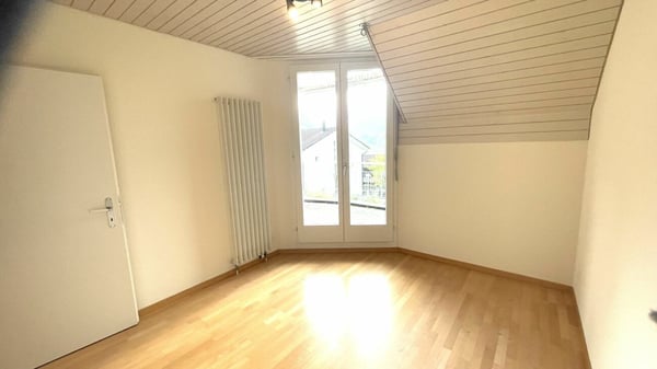 5.5 Zimmer-Eckhaus mit sehr schöner Aussicht und Doppelgarage 9