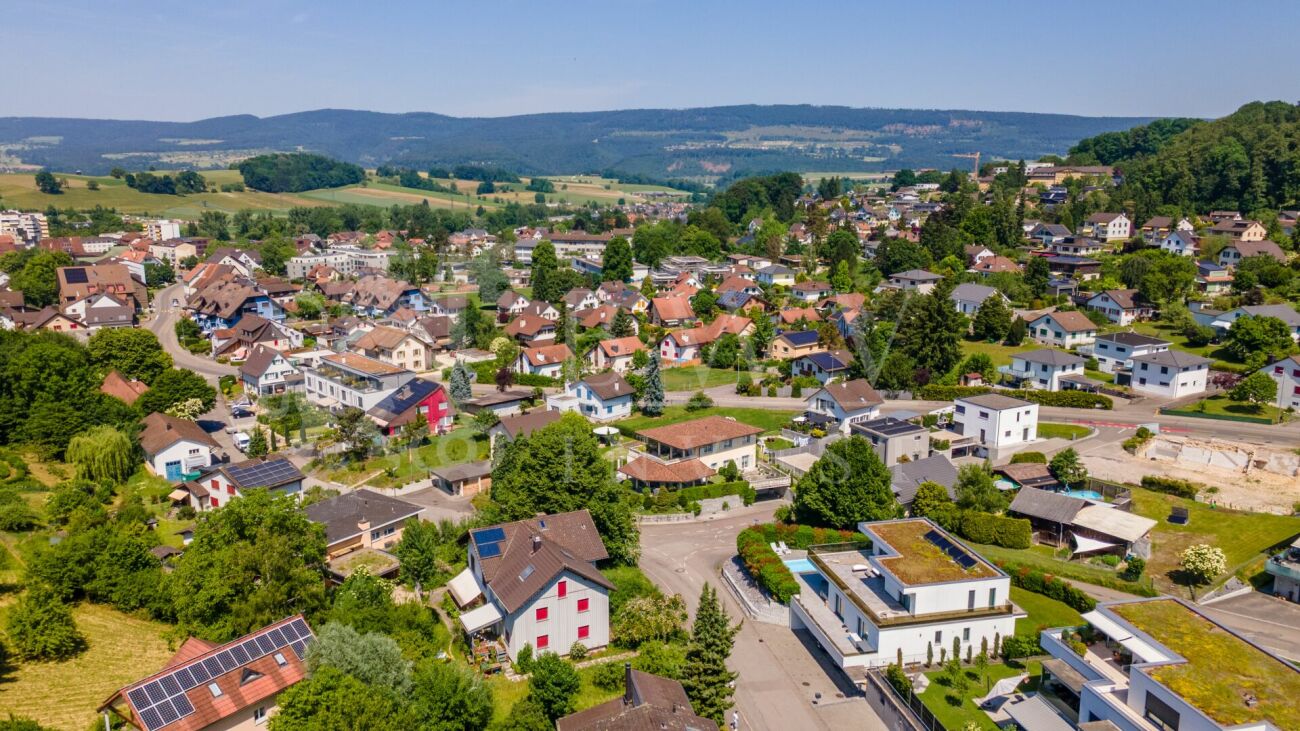 Modernes Designhaus mit Pool | 310 m² Wohnfläche | viel Privatsphäre