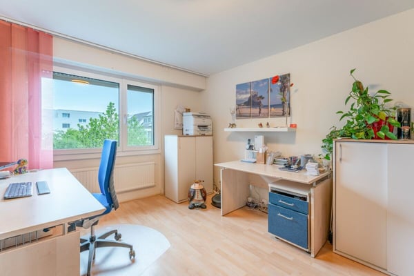 Vier geräumige Zimmer zu super Preis ! 4