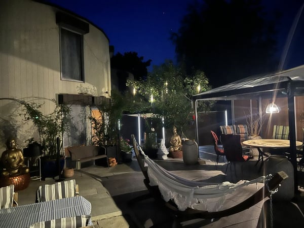 Architektonische Meisterwerke: Zwei exklusive Rundhäuser in Top-Lage mit je 150m2 auf einem 902m2 Grundstück, ideal für eine grosse Familie oder Investoren. 6