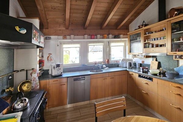 Gepflegtes grosszügiges 8.5 Zimmer EFH am südlichen Rand des alten Dorfkerns von Elgg zu verkaufen 10