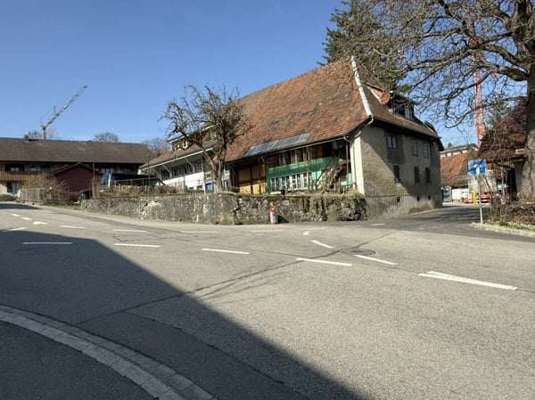 Attraktives Grundstück mit Seeblick und Entwicklungspotenzial in Beinwil am See 2