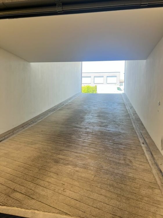 Einstellhallenplatz zentral im Dorfkern von Hohenrain 3