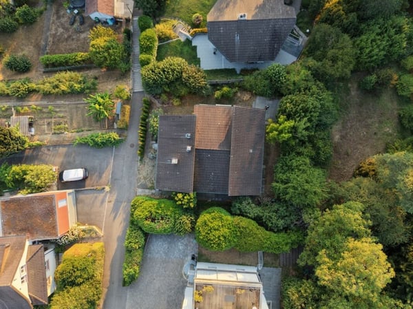 8-1/2-Zimmer Einfamilienhaus mit unverbaubarer SW-Aussicht - Nähe ÖV und Schulen in Dornach 2