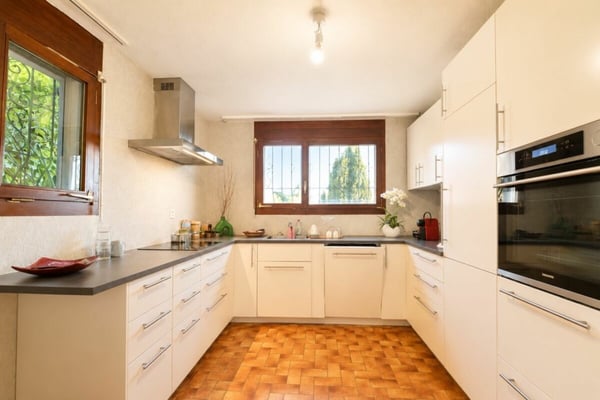 8-1/2-Zimmer Einfamilienhaus mit unverbaubarer SW-Aussicht - Nähe ÖV und Schulen in Dornach 9