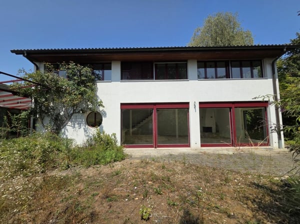 Freistehendes grosszügiges Einfamilienhaus