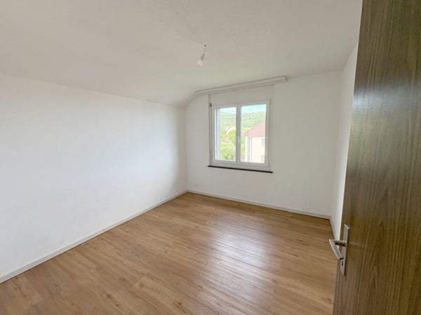 4.5-Zimmer-Wohnung mit traumhafter Aussicht und 170 m² Nutzfläche 7