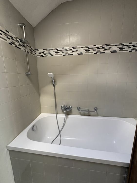4.5-Zimmer-Wohnung mit traumhafter Aussicht und 170 m² Nutzfläche 5